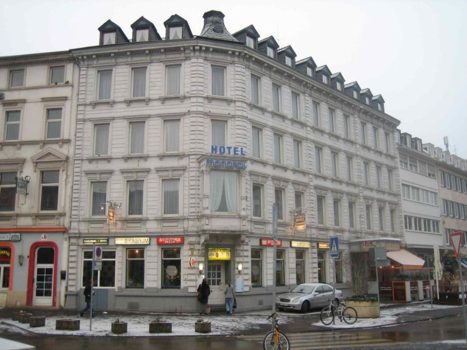 Aussenansicht Hotel Monopol