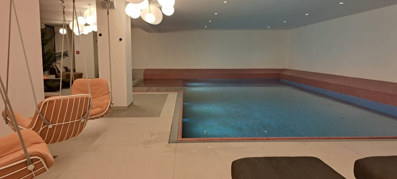 Pool THE FLAMINGO