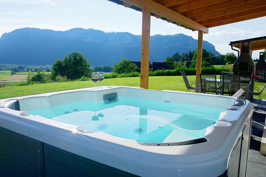 Pool Ferienhaus Kaiser