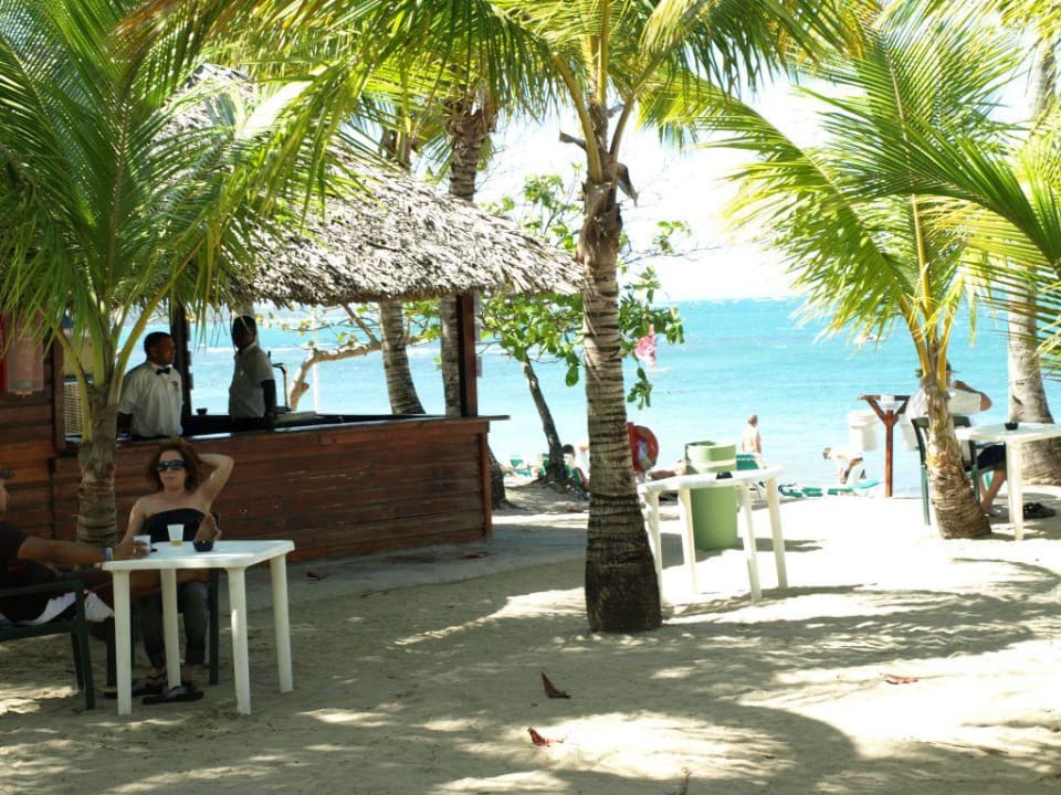 Beach-Bar Playabachata Hotel