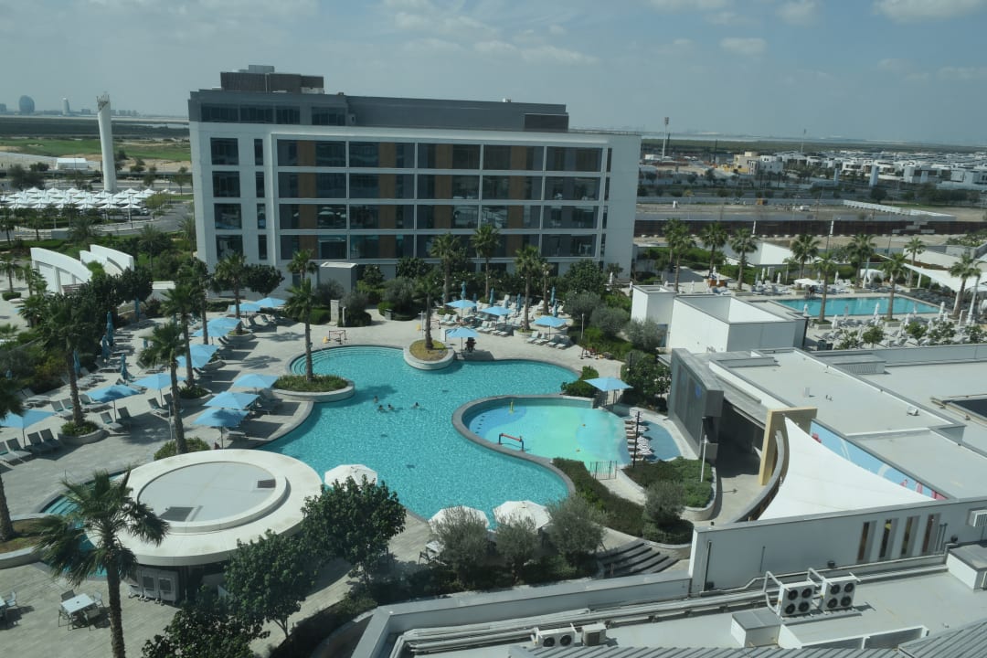 Ausblick The WB Abu Dhabi, Curio Collection By Hilton