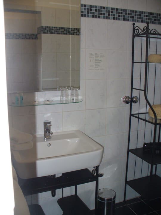 Bad Hotel Kleiner Yachthafen