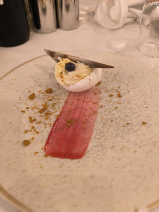 Gastro Jacaranda Luxury Resort