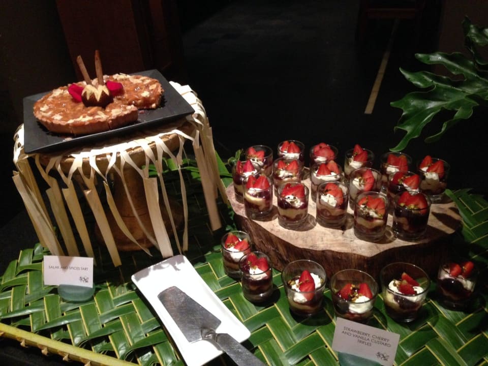 Abendbuffet Maya Ubud Resort & Spa Bali