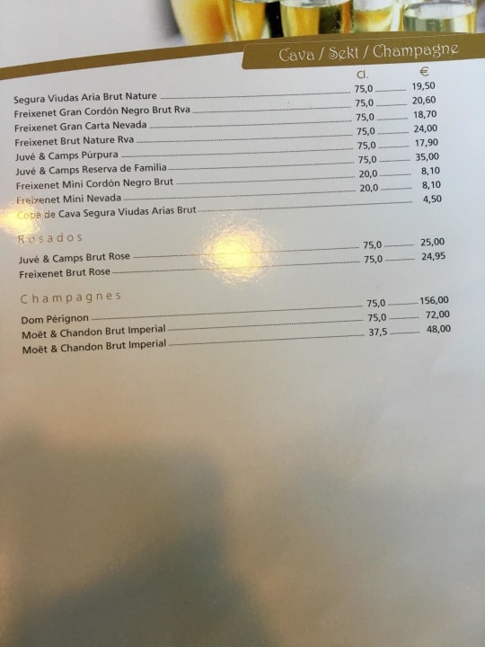 Getränkekarte, Wasser im Spar 1,5L 0,85 Euro Hipotels Mediterraneo