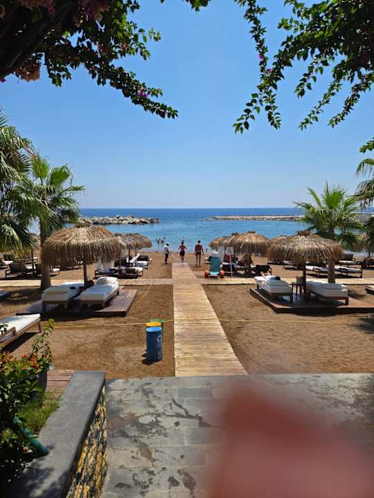 Strand Rubi Platinum Sign