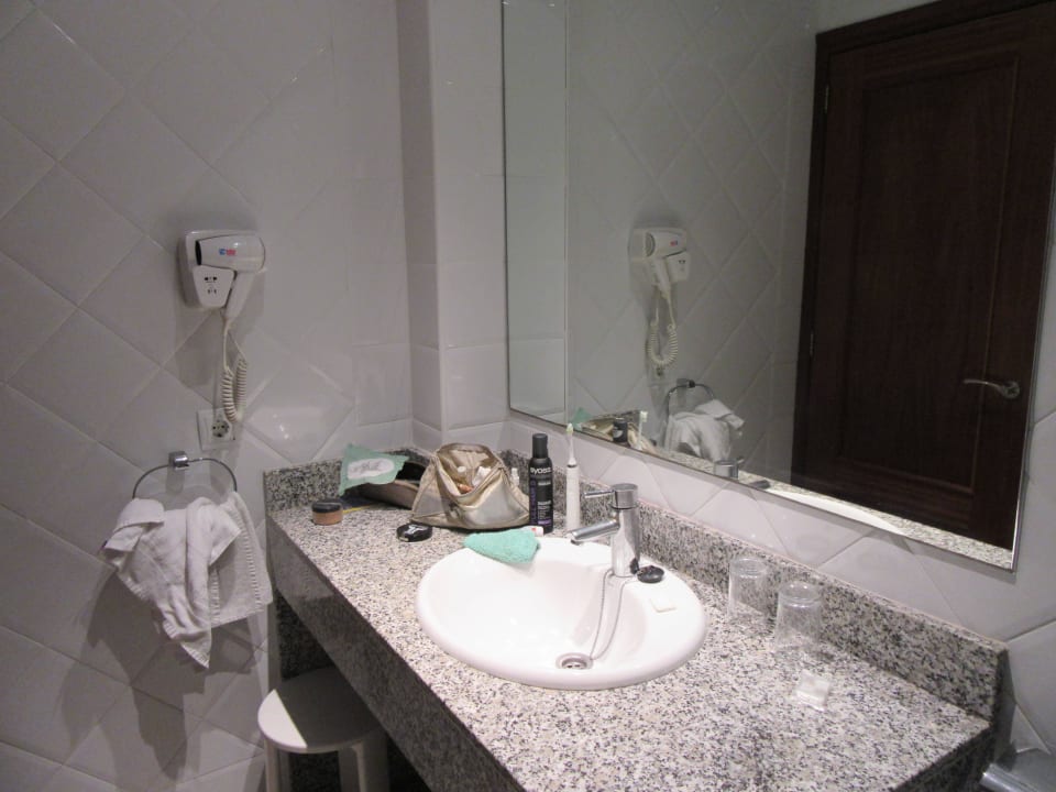 Badezimmer Hotel HM Ayron Park