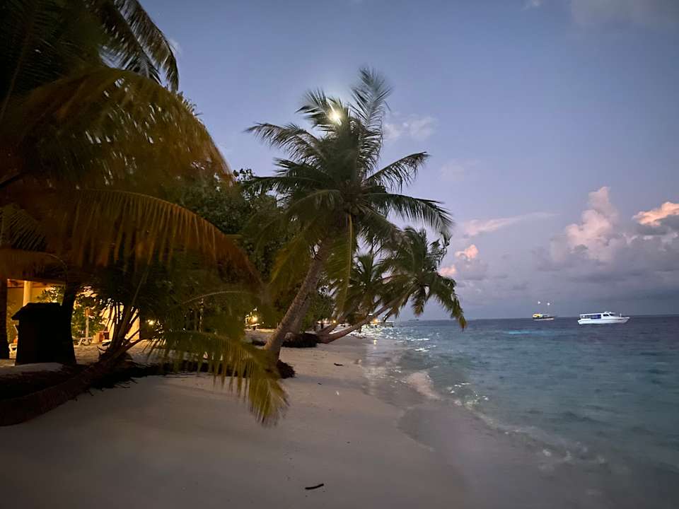 Strand Vilamendhoo Island Resort & Spa
