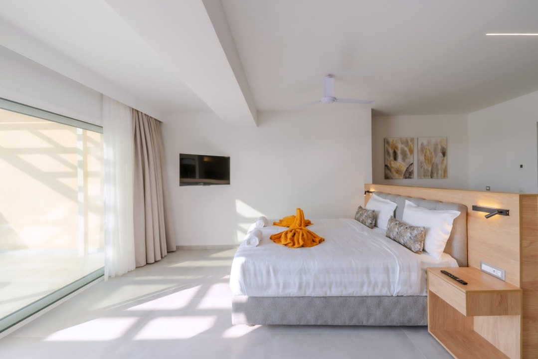 Zimmer Thimios Acharavi Suites