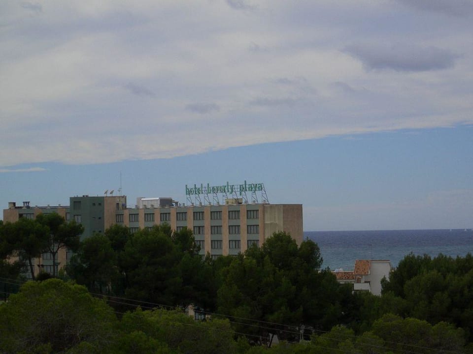 Hinteransicht des Hotels Hotel Vibra Beverly Playa