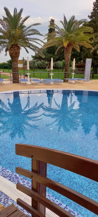 Pool Iberostar Waves Bellevue