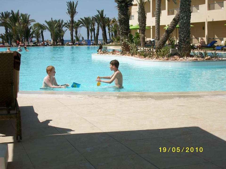 Teilansicht Pool Hotel Rosa Beach