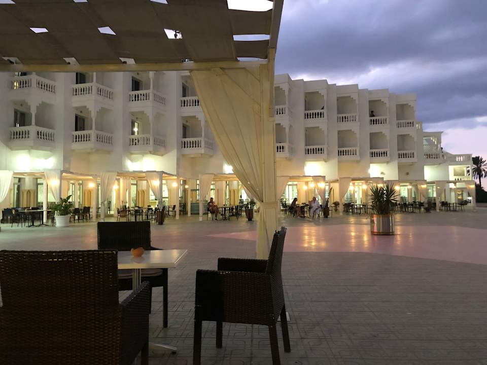 Außenansicht Hotel Neptunia Skanes