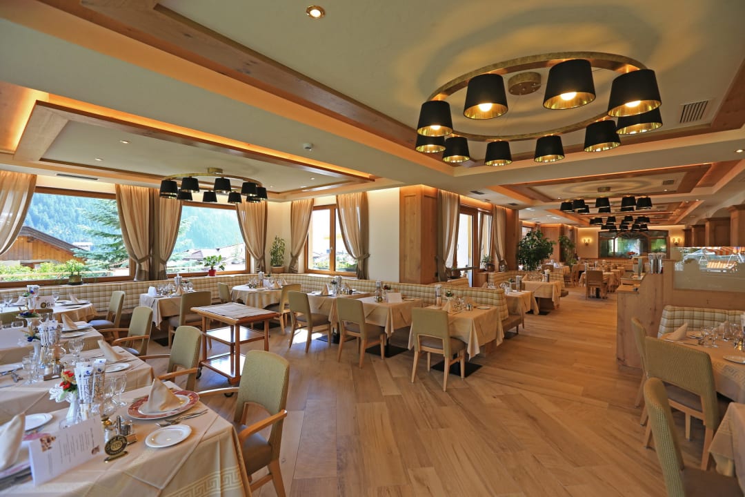 Gastro Hotel Cesa Tyrol