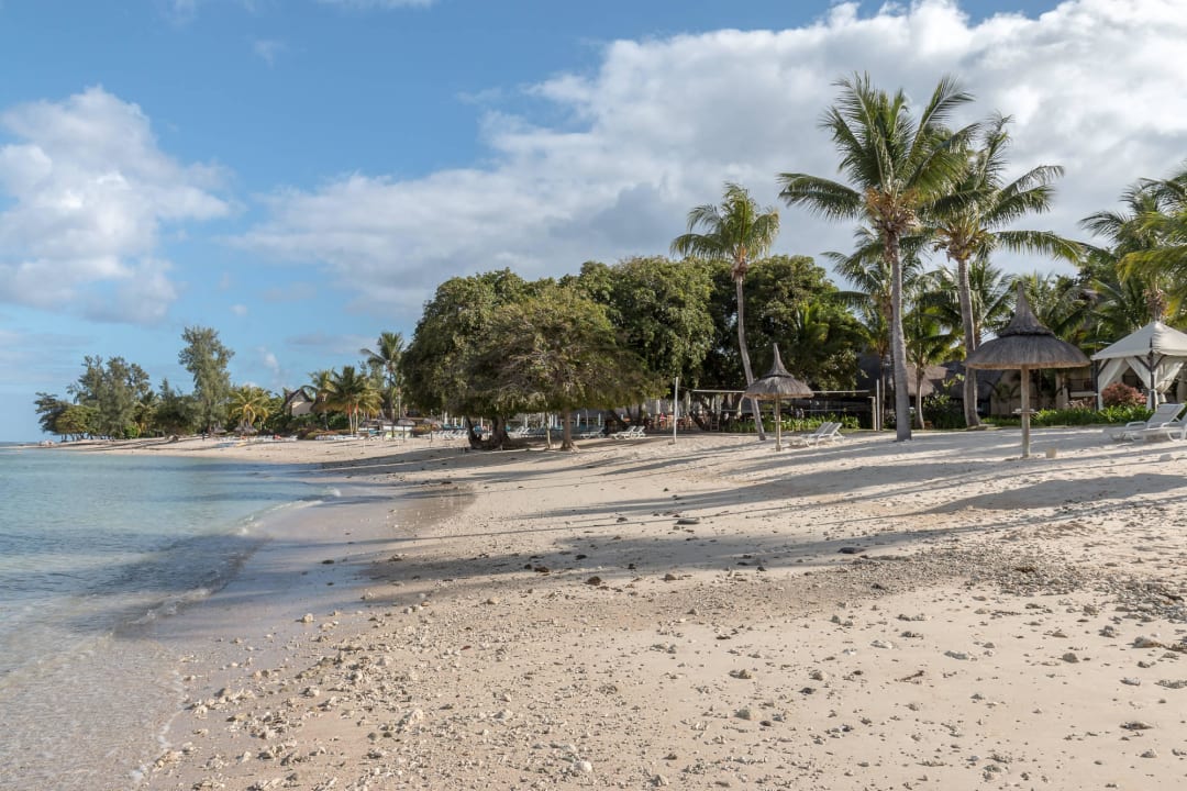 Der gesamte Strand Sands Suites Resort & Spa