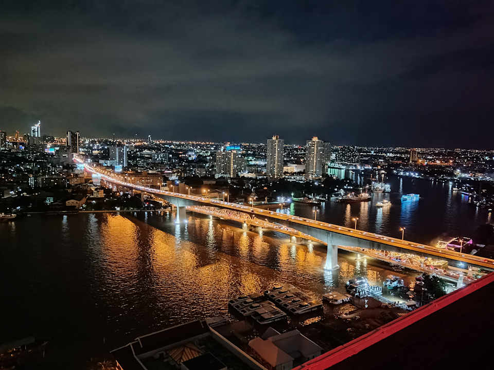 Ausblick Avani+ Riverside Bangkok Hotel