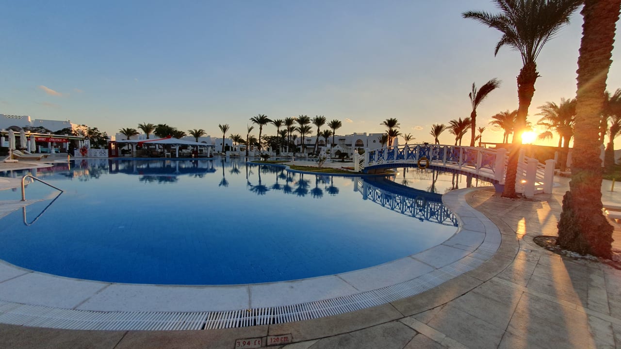 Pool Hilton Marsa Alam Nubian Resort