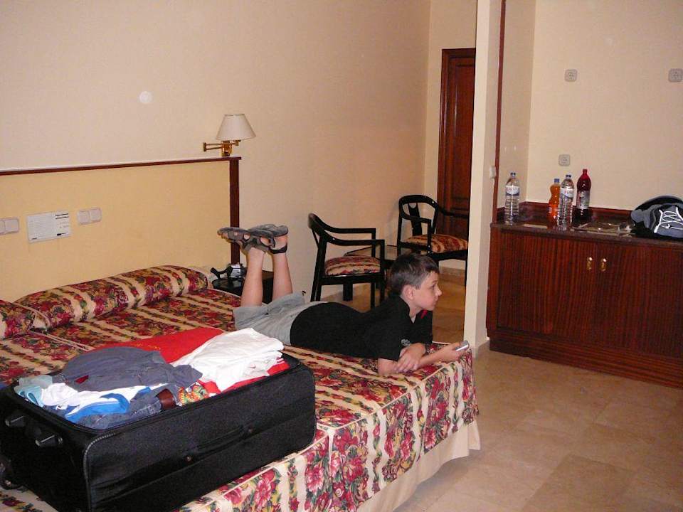 Wnetrze  bungalowu Hotel Caceres Golf