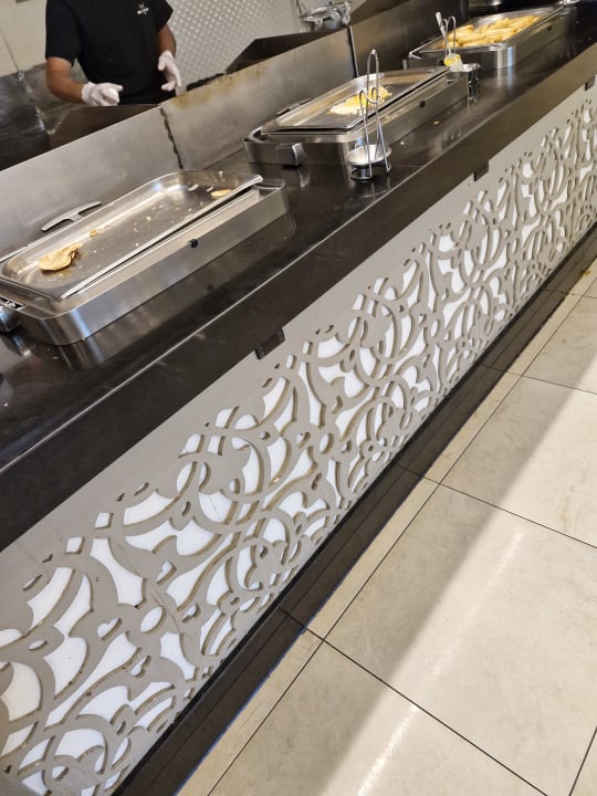 Gastro Well Palace Side