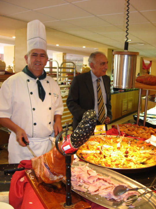 Lecker Valentin Grand Park Suite Hotel