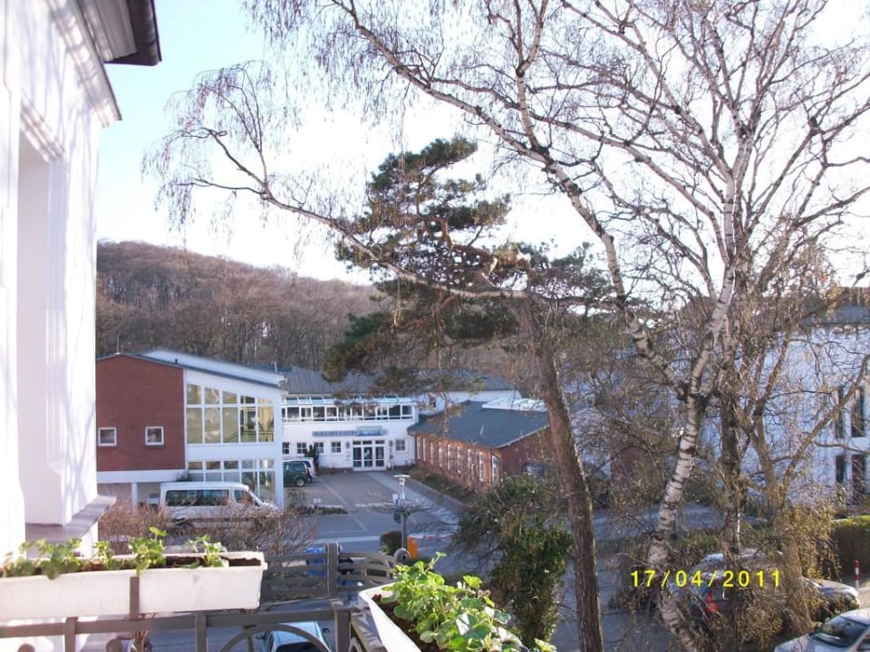 Blick vom Balkon 3 links Hotel Imperial Binz