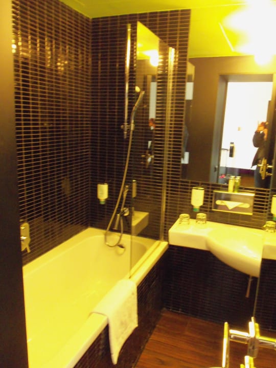 Badezimmer 403 Hotel Perla