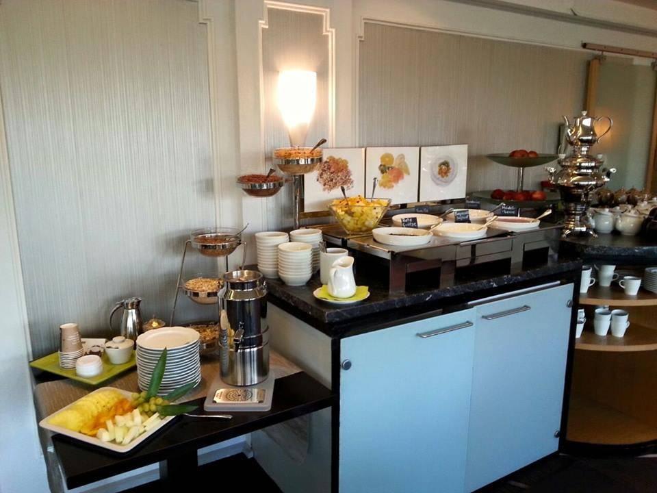 Frühstücksbüffet Garner Hotel Hamburg - Wandsbek Marktplatz