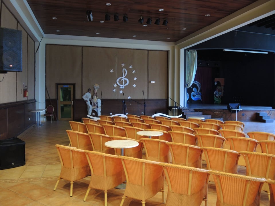 Showbühne Blau varadero - Adults only