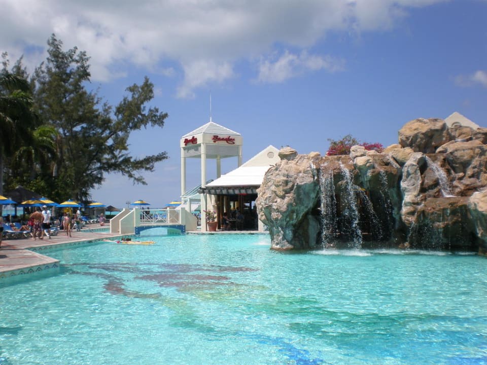 Poolanalage Caribbean Village Beaches Turks & Caicos