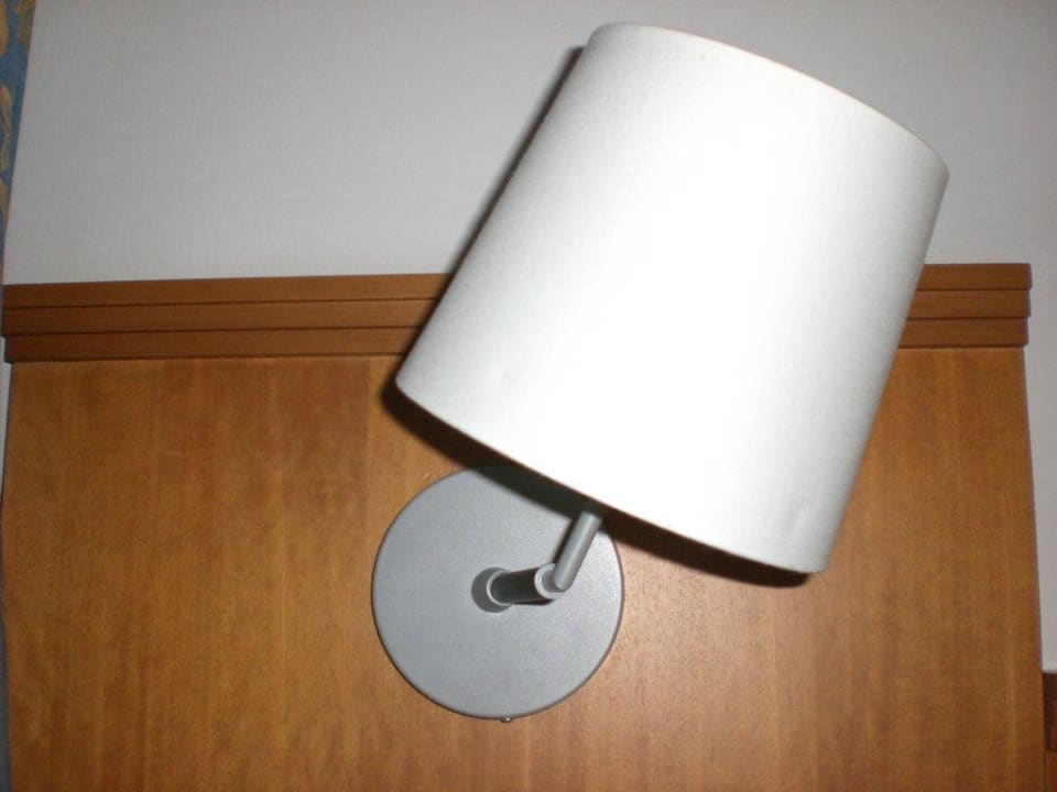 Verkeerd gemonteerde bedlamp eó Maspalomas Resort