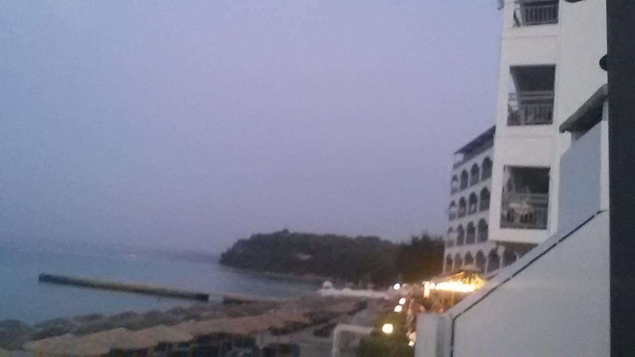 Abendstimmung Hotel-Terrasse Ammon Zeus Luxury Beach Hotel