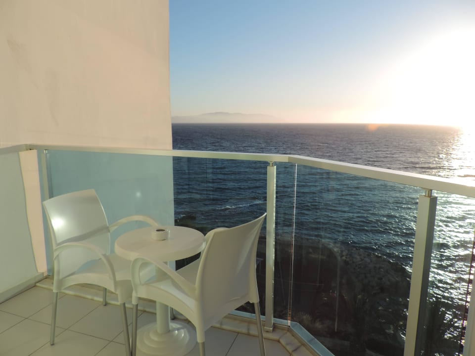 Výhled na moře Le Bleu Hotel & Resort