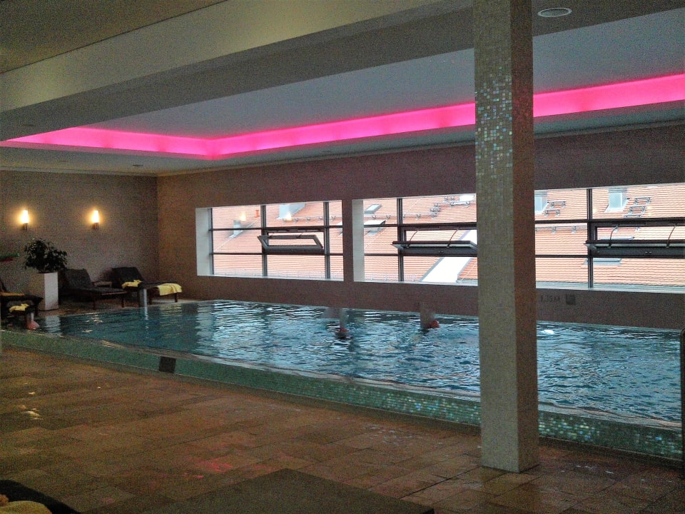 Pool Hotel Elbresidenz an der Therme