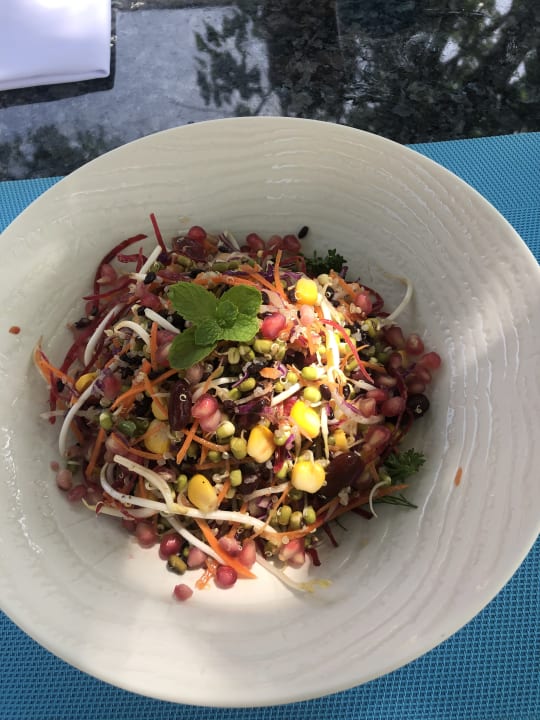 Gastro Outrigger Maldives Maafushivaru Resort