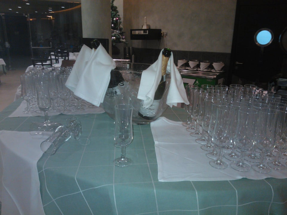 Sekt am Sonntag. Hotel Las Costas