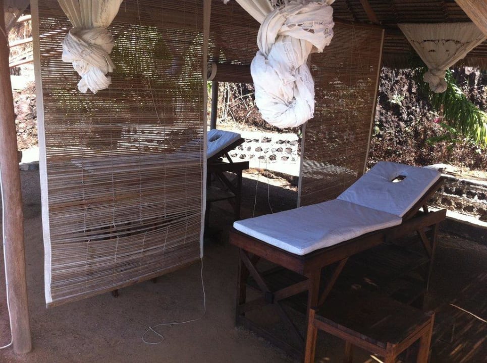 Salle de massage surpolombant la baie Hotel L'Heure Bleue