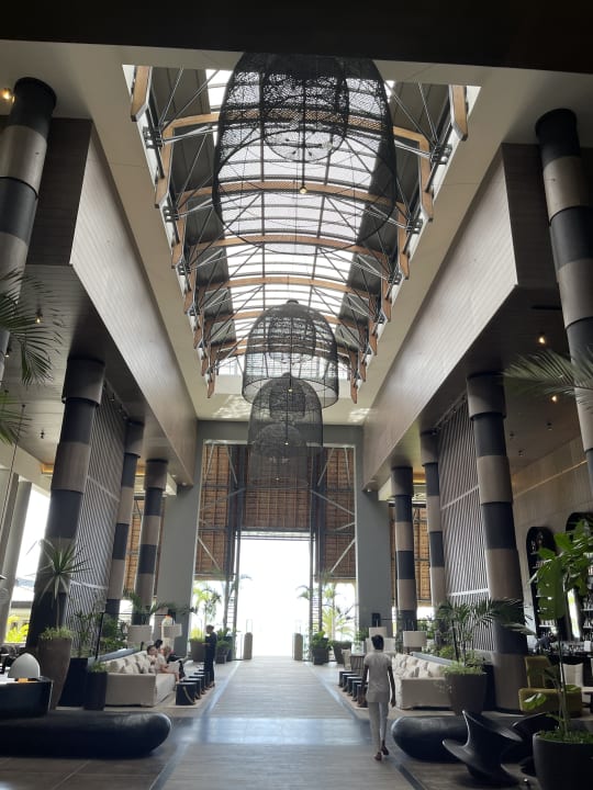 Lobby LUX* Grand Baie Resort & Residences