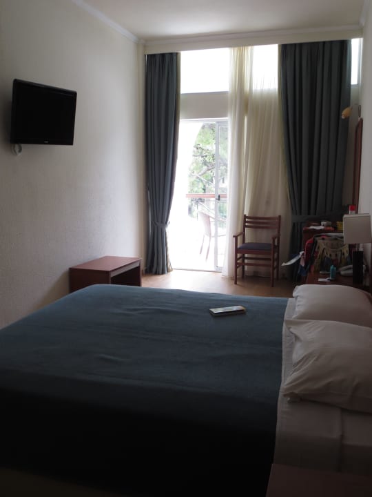 Von der anderen Seite gesehen Hotel Portes Beach