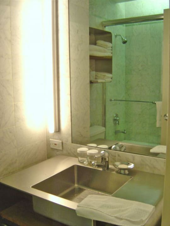 Salle de bain Arthouse Hotel