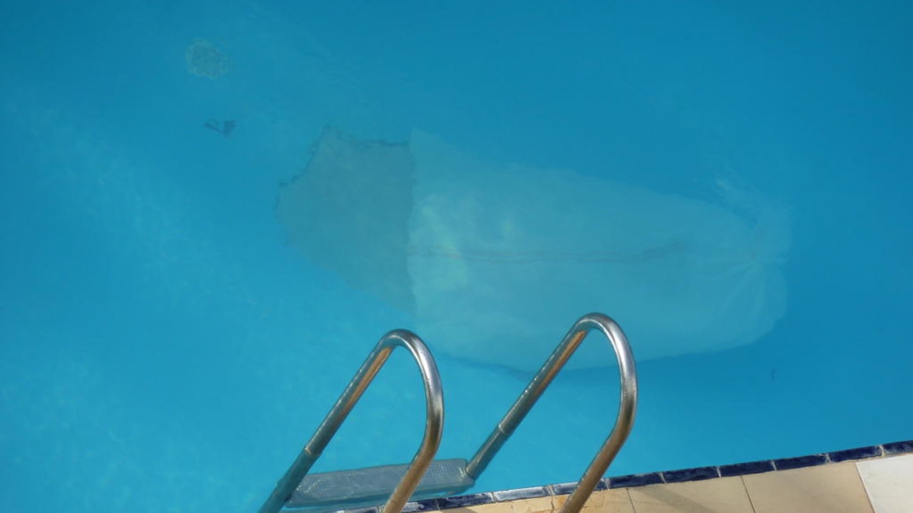 Worek z piaskiem na dnie  Hotel Le Khalife