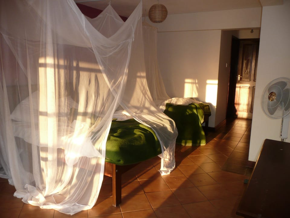 Lodgezimmer am Morgen Sentrim Tsavo Lodge