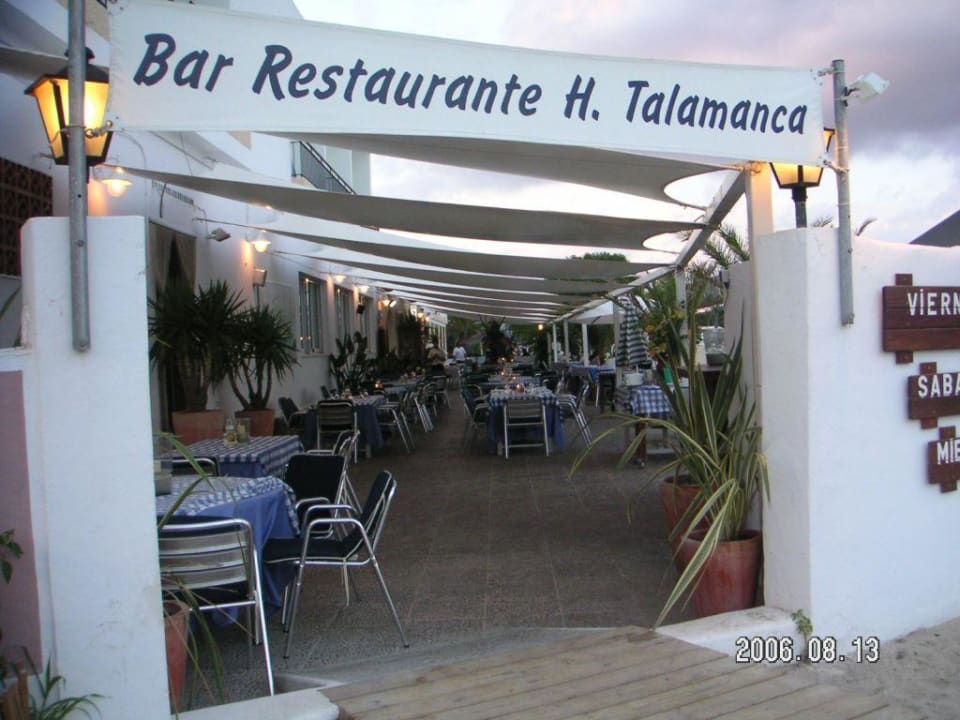 Eingang zum Restaurant Hostal Talamanca