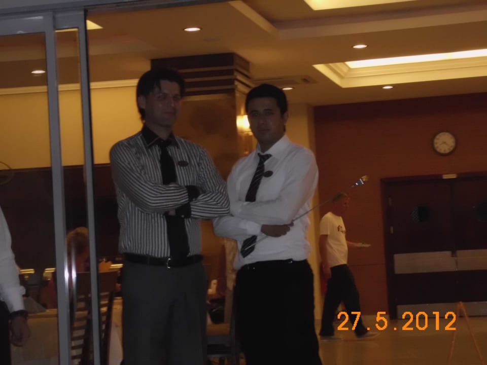 Chef mit einem Kapitän Alaiye Resort & Spa