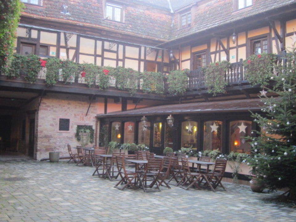 Der Innenhof Hotel Le Gouverneur