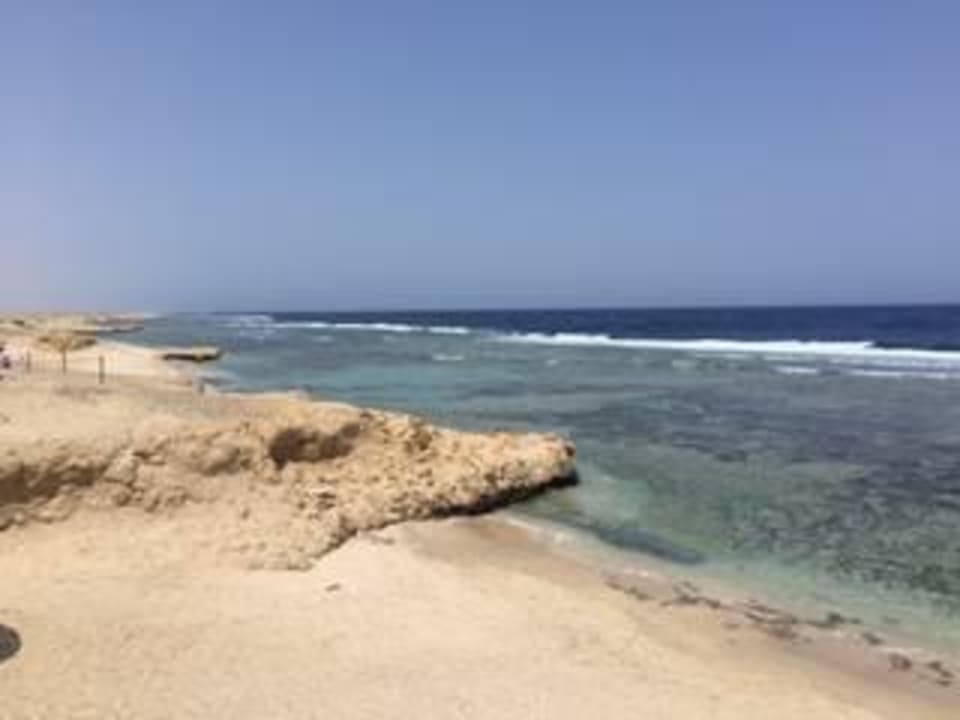 Strand Rohanou Beach Resort