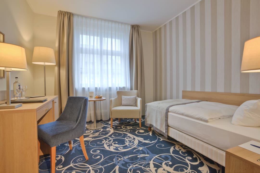 Einzelzimmer Classic Schlosshotel Karlsruhe