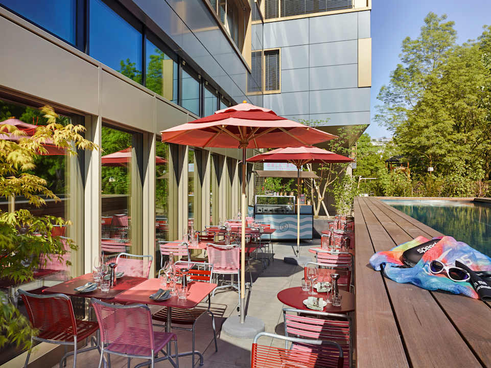 Pool 25hours Hotel Zürich West