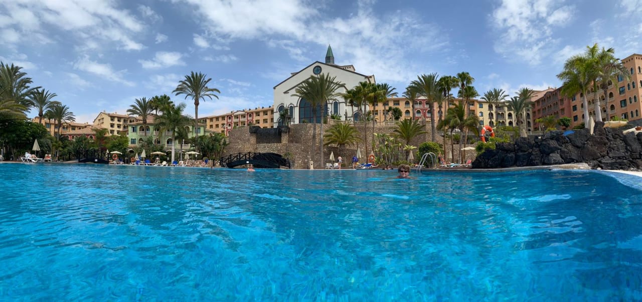 Pool R2 Rio Calma Hotel & Spa & Conference