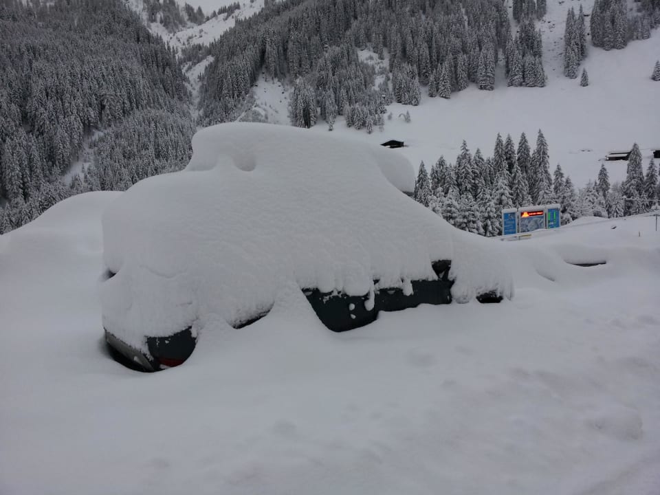 Neuschnee Hotel Almhof Roswitha