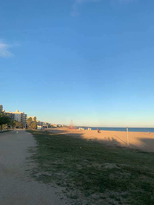 Außenansicht CAPRICI BEACH HOTEL & SPA